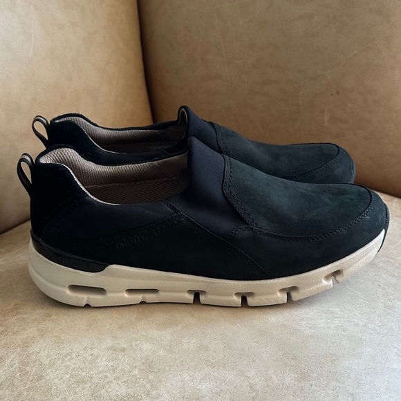 Clarks Women's Nature X Sky Waterproof Slip-On Sneakers Black Nubuck Leather 10 - Picture 4 of 14